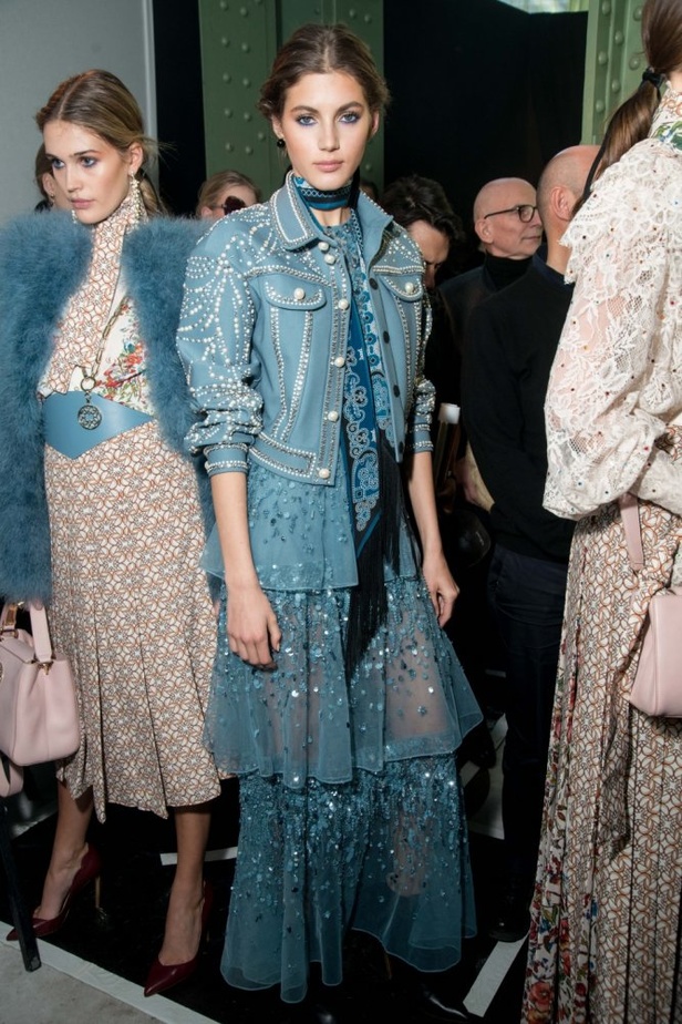 مجموعة ايلي صعب لخريف و شتاء 2018