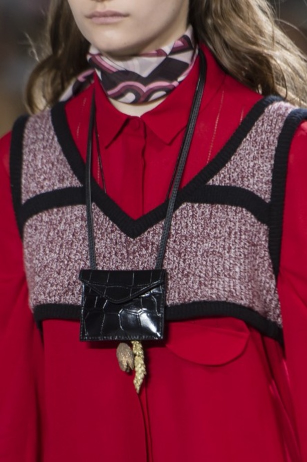 عرض ازياء جيامباتيستا فالي لموسم خريف وشتاء 2018