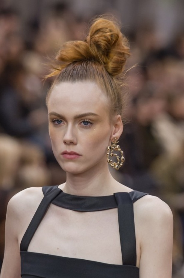 مجموعة شانيل لخريف 2018 تنقلنا الى أحضان الطبيعة الخلابة