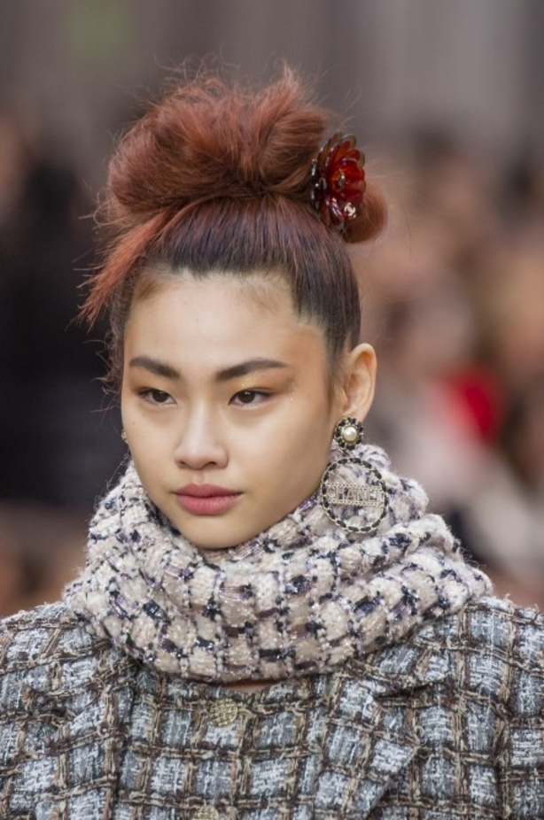 مجموعة شانيل لخريف 2018 تنقلنا الى أحضان الطبيعة الخلابة