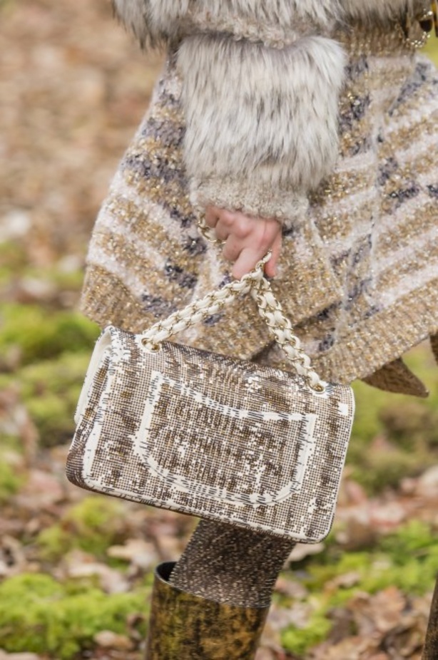 مجموعة شانيل لخريف 2018 تنقلنا الى أحضان الطبيعة الخلابة