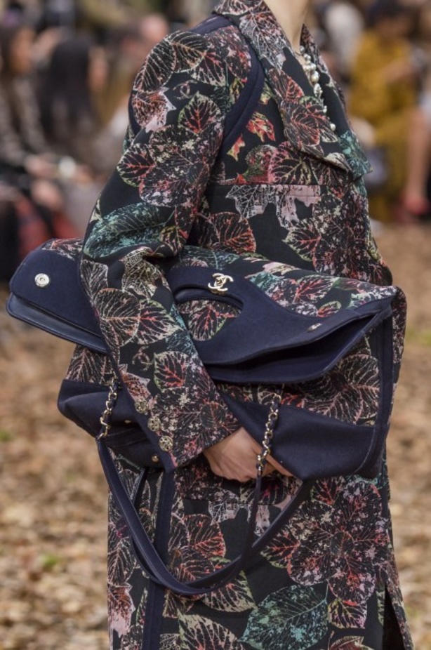 مجموعة شانيل لخريف 2018 تنقلنا الى أحضان الطبيعة الخلابة