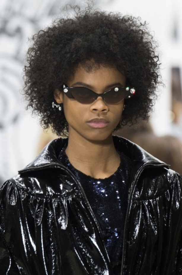 عرض أزياء Miu Miu لخريف وشتاء ٢٠١٨ !