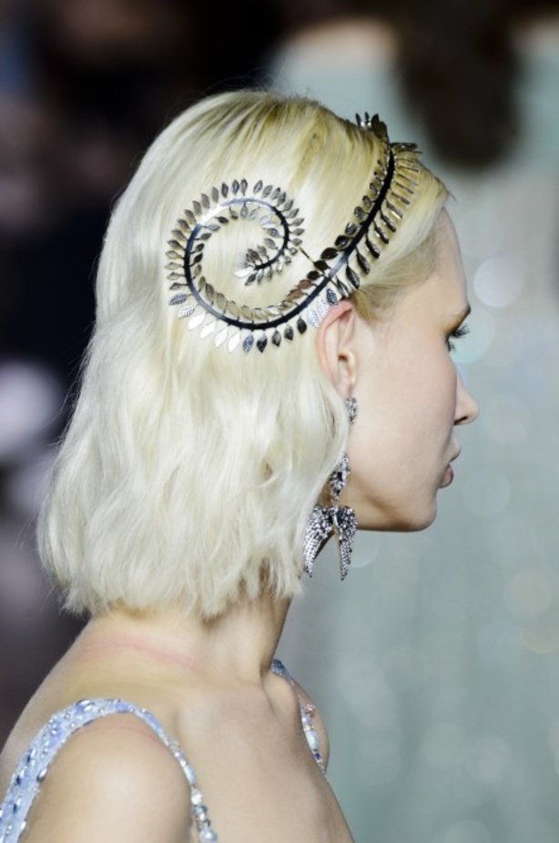 عرض ازياء جروج حقيبة لربيع وصيف 2018