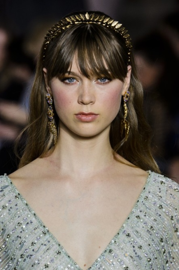 عرض ازياء جروج حقيبة لربيع وصيف 2018