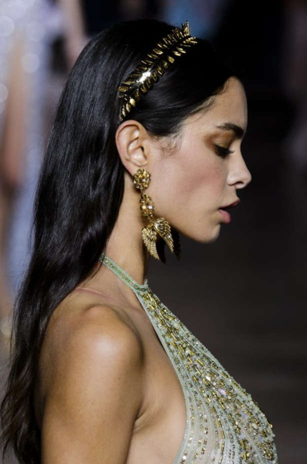 عرض ازياء جروج حقيبة لربيع وصيف 2018