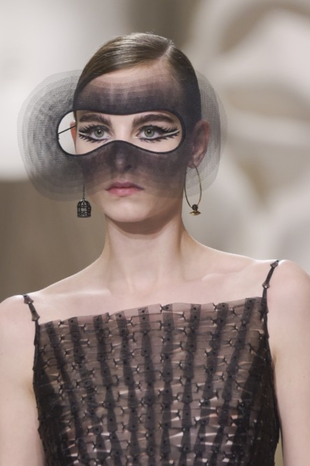 عرض أزياء كريستيان ديور لربيع 2018