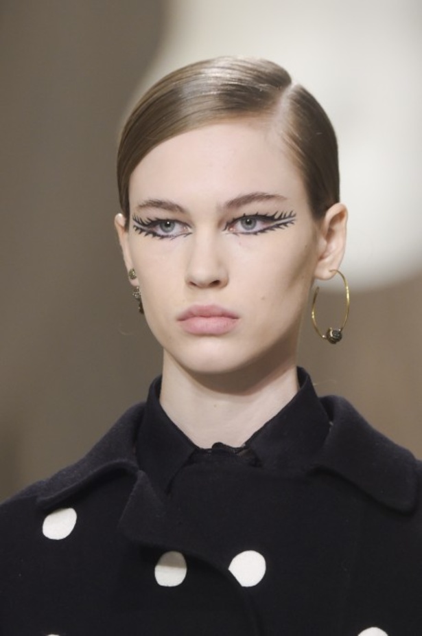 عرض أزياء كريستيان ديور لربيع 2018