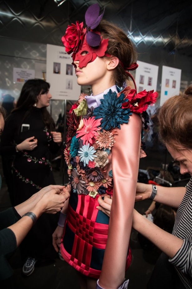 مجموعة فيكتور أند رولف للهوت كوتور لربيع و صيف 2018