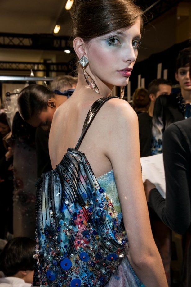 مجموعة Giorgio Armani للهوت كوتور لربيع وصيف 2018