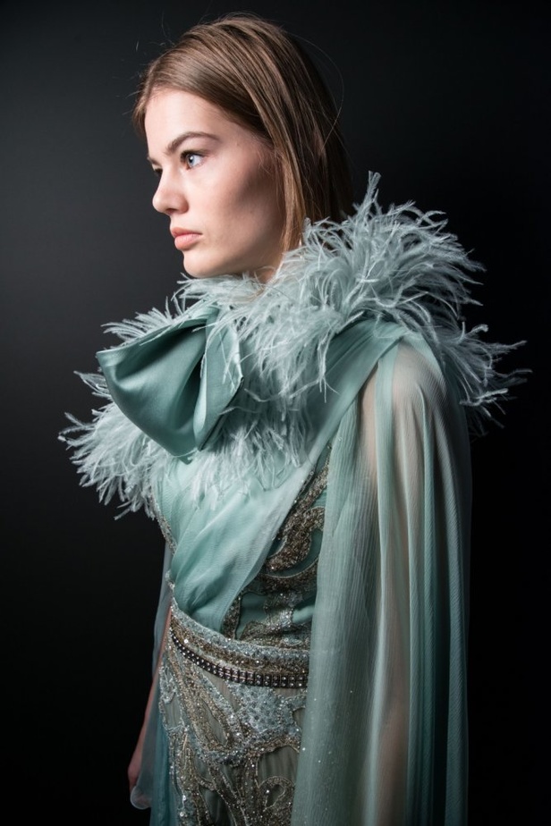 ايلي صعب يحتفل بالحياة في مجموعته لربيع وصيف 2018