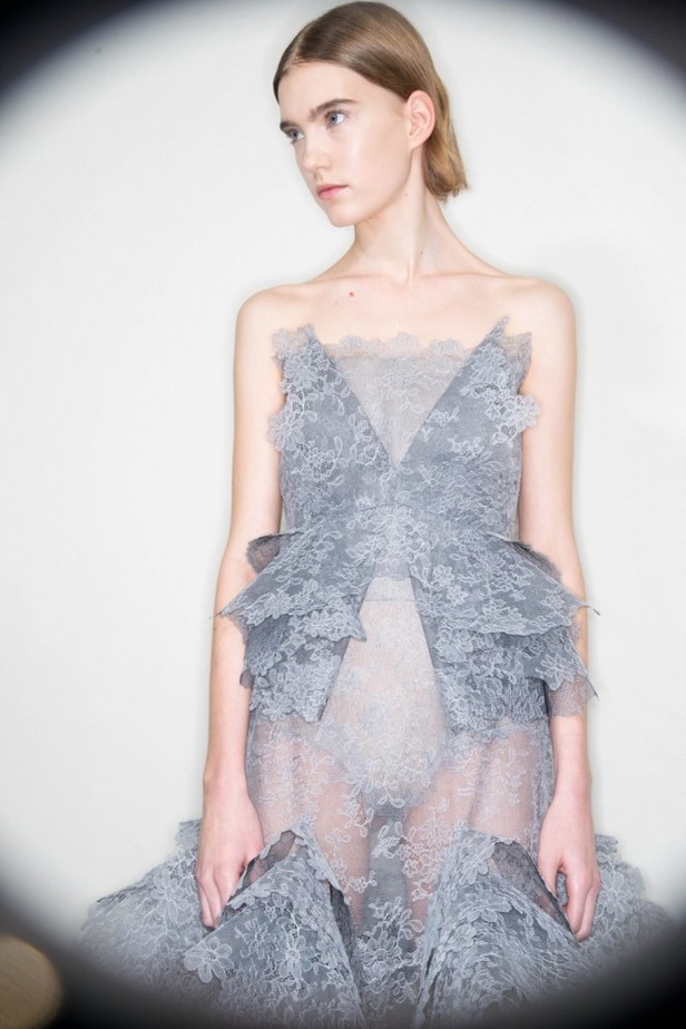 مجموعة Givenchy للهوت كوتور لموسم ربيع وصيف 2018