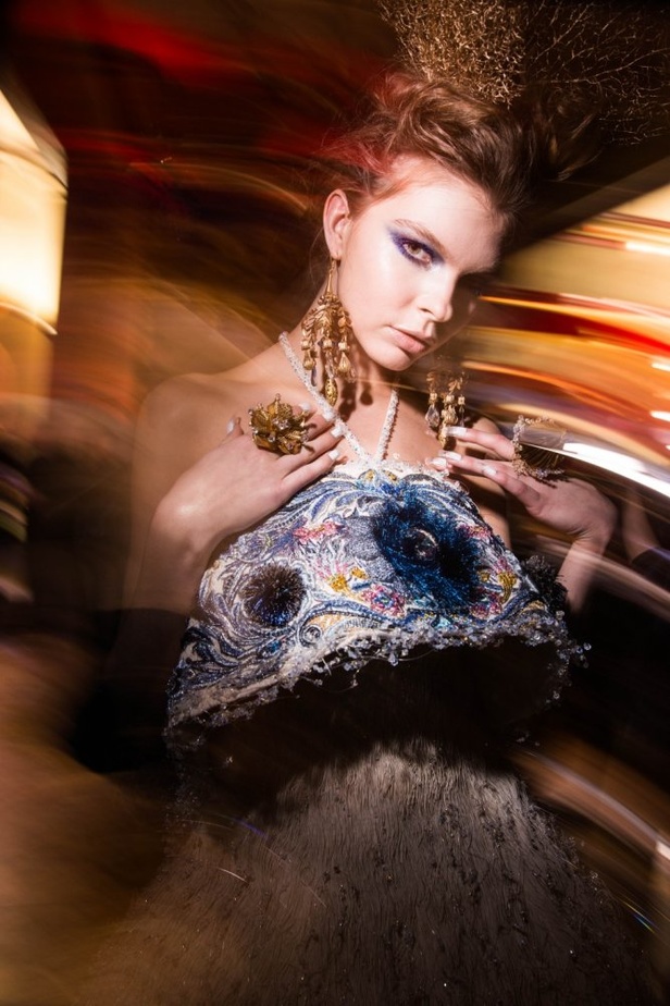 مجموعة Guo Pei للأزياء الفاخرة لربيع ٢٠١٨ !