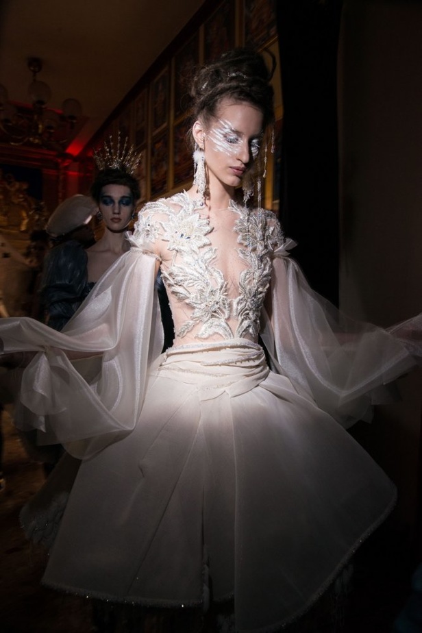 مجموعة Guo Pei للأزياء الفاخرة لربيع ٢٠١٨ !