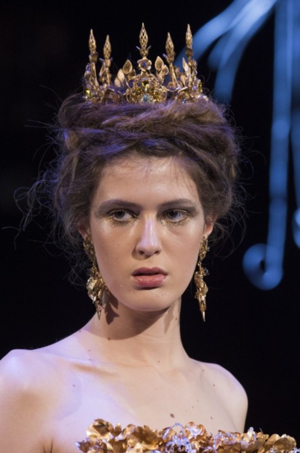 مجموعة Guo Pei للأزياء الفاخرة لربيع ٢٠١٨ !