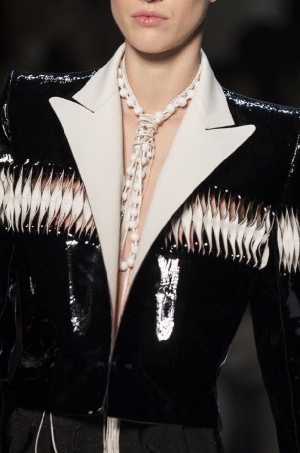 مجموعة جان بول غوتييه للهوت كوتور لربيع وصيف 2018