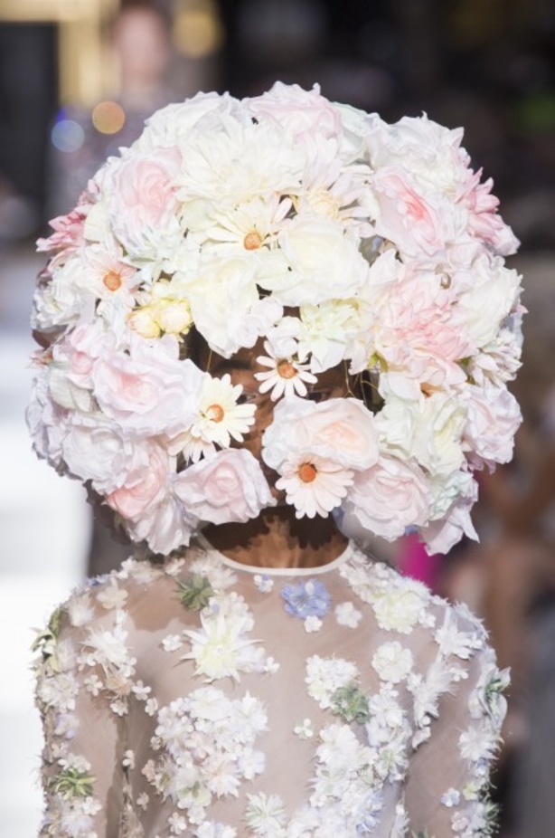 عرض أزياء Schiaparelli لخريف 2018