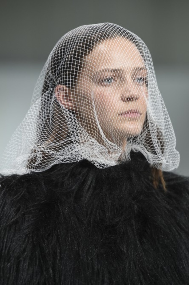 عرض أزياء Giambattista Valli لخريف 2018