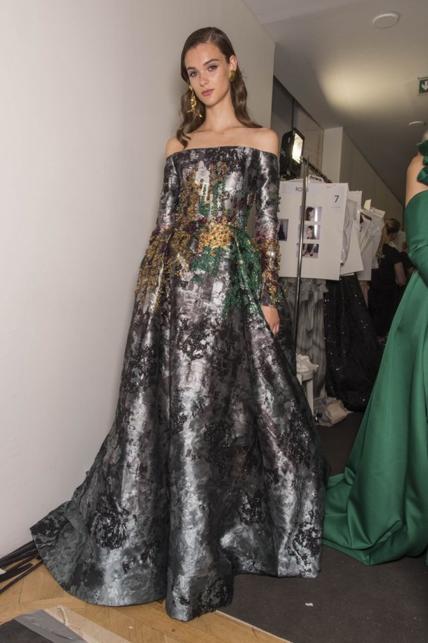 عرض أزياء ايلي صعب لخريف 2018