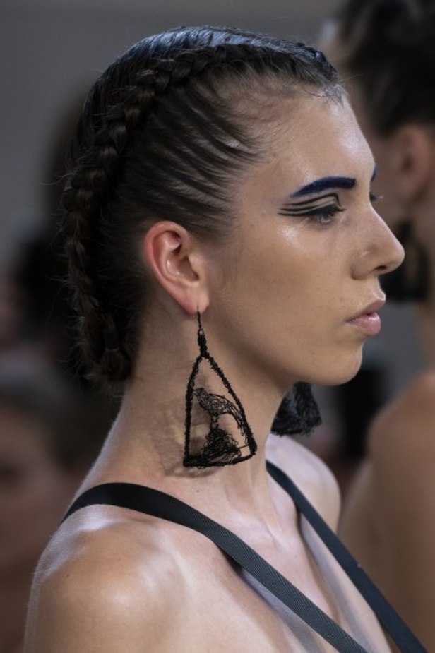 مجموعة Guo Pei للأزياء الفاخرة لخريف ٢٠١٨ !