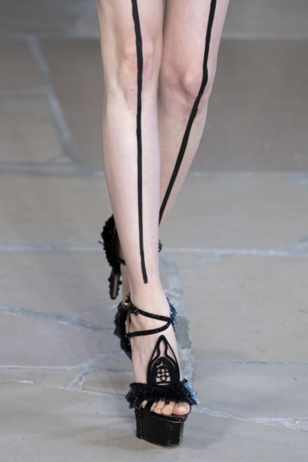 مجموعة Guo Pei للأزياء الفاخرة لخريف ٢٠١٨ !