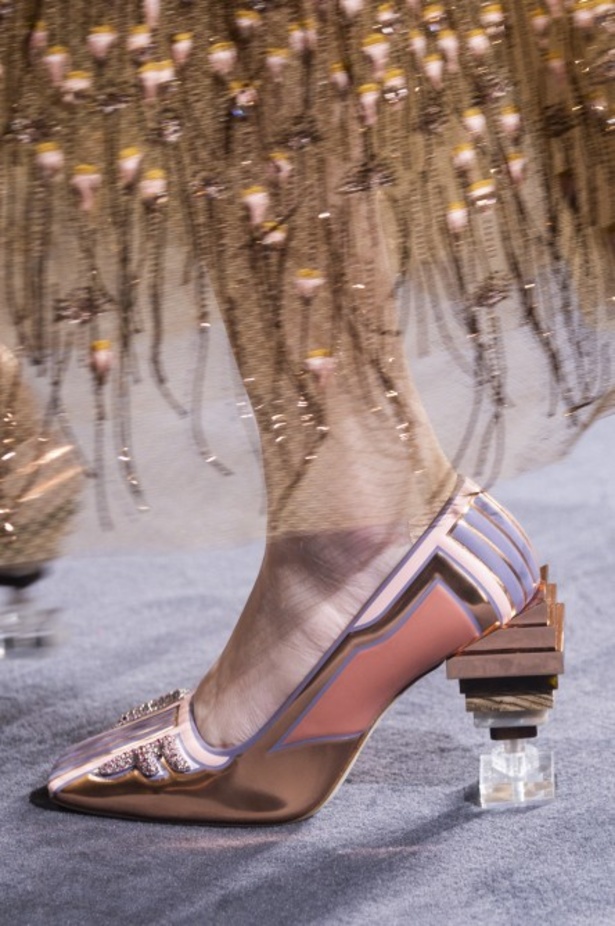 عرض أزياء Fendi لخريف 2018