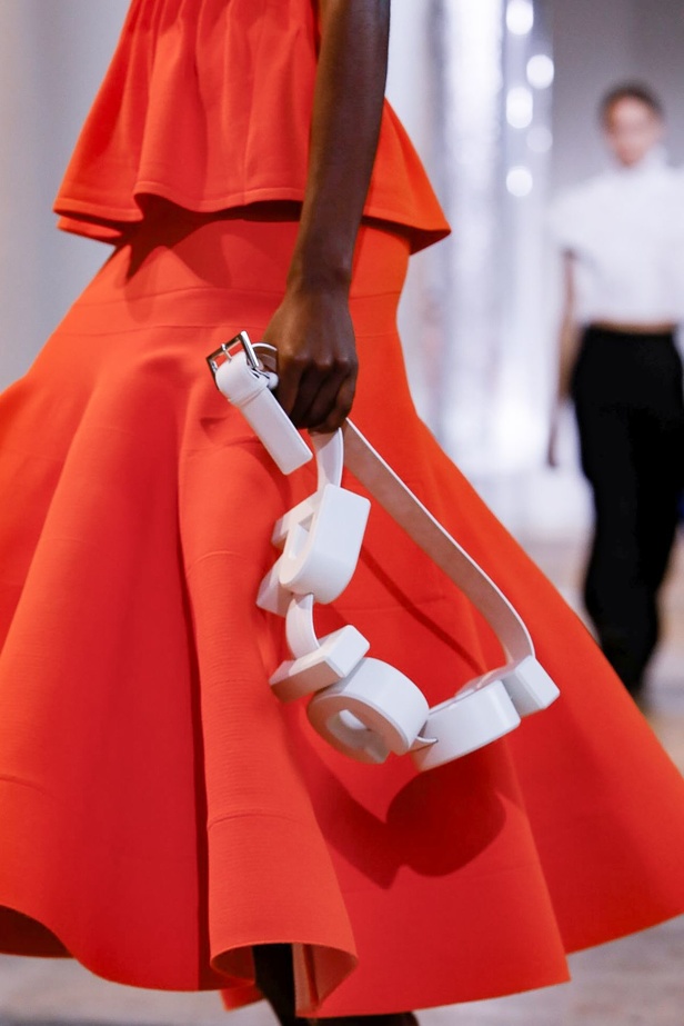 اسبوع الموضة في باريس 2019  مجموعة NINA RICCI الفاخرة  لربيع وصيف 2020