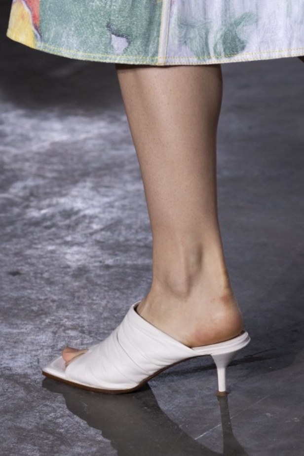 مجموعة Phillip Lim لربيع 2020