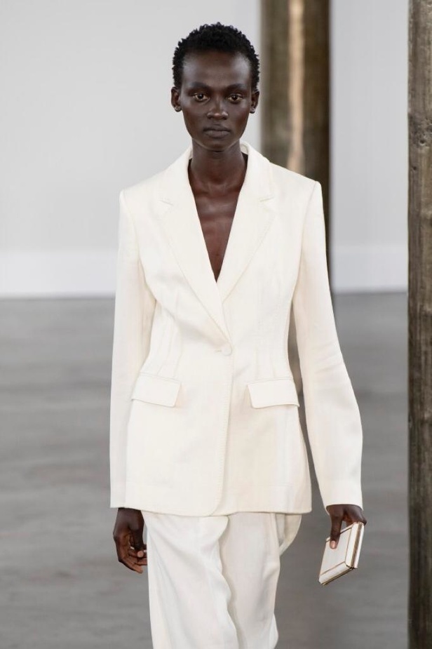 مجموعة Gabriela Hearst ربيع صيف 2019