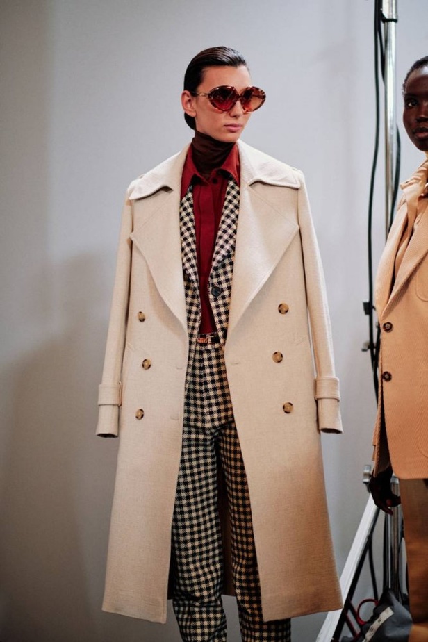 اسبوع الموضة في لندن 2019  عرض أزياء VICTORIA BECKHAM لربيع وصيف 2020