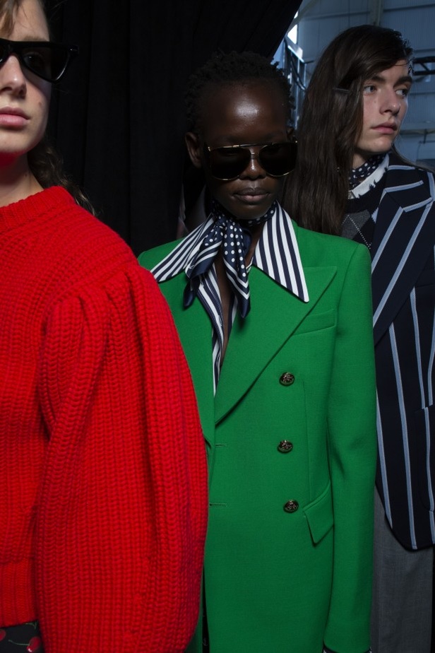 أسبوع الموضة في نيويورك 2019 .. عرض أحدث موديلات شنط Michael Kors