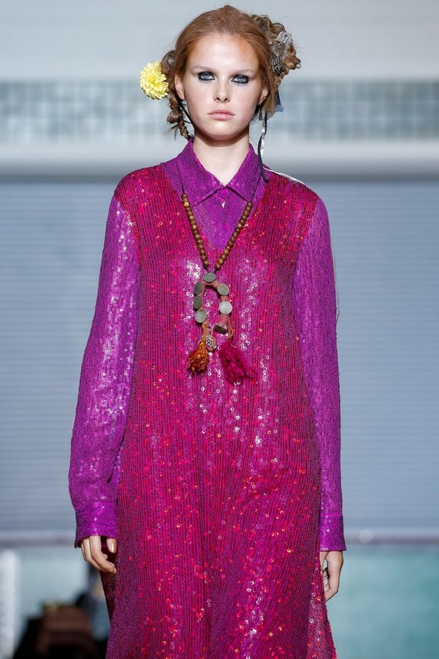 اسبوع الموضة في لندن 2019 مجموعة ASHISH لربيع وصيف 2020