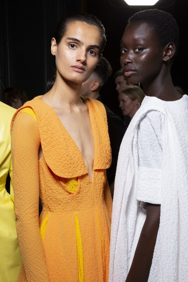 اسبوع الموضة في لندن 2019 مجموعة إميليا ويكستيد للملابس الجاهزة موضة ربيع وصيف 2020