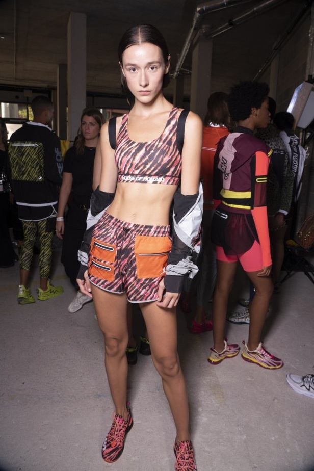 اسبوع الموضة في لندن 2019 مجموعة أزياء HOUSE OF HOLLANDS الجاهزة لربيع وصيف 2020