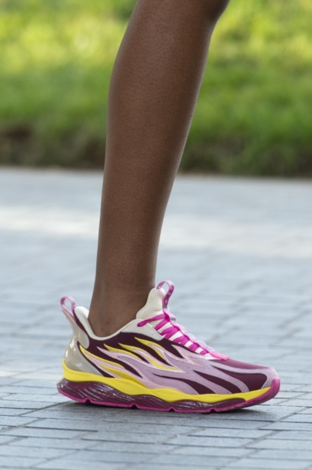 اسبوع الموضة في لندن 2019 مجموعة أزياء HOUSE OF HOLLANDS الجاهزة لربيع وصيف 2020