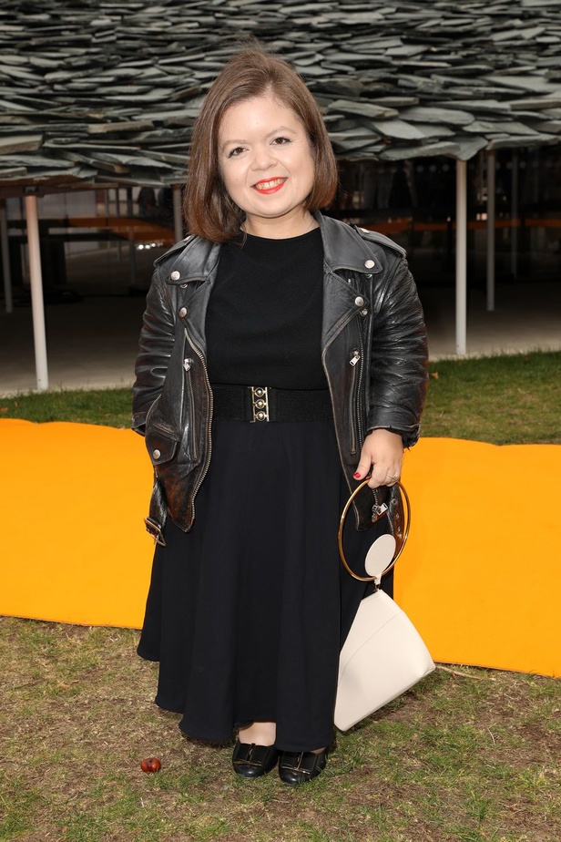 اسبوع الموضة في لندن 2019 أزياء ROKSANDA لربيع وصيف 2020