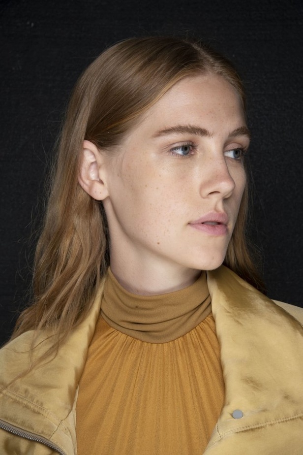 اسبوع الموضة في لندن 2019 أزياء ROKSANDA لربيع وصيف 2020