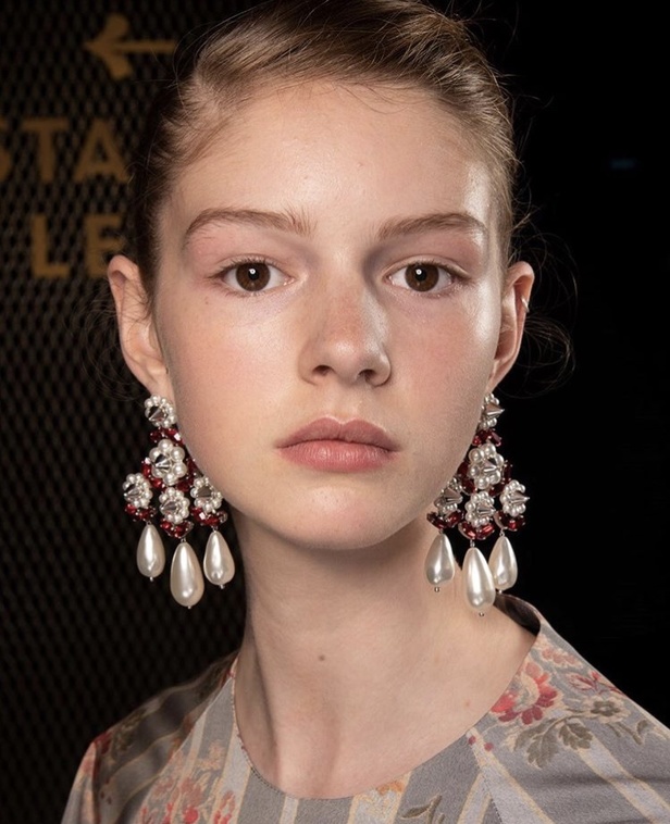 عرض مجموعة Simone Rocha ربيع وصيف 2019