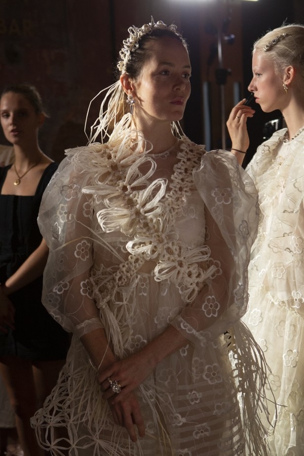 عرض مجموعة Simone Rocha ربيع وصيف 2019
