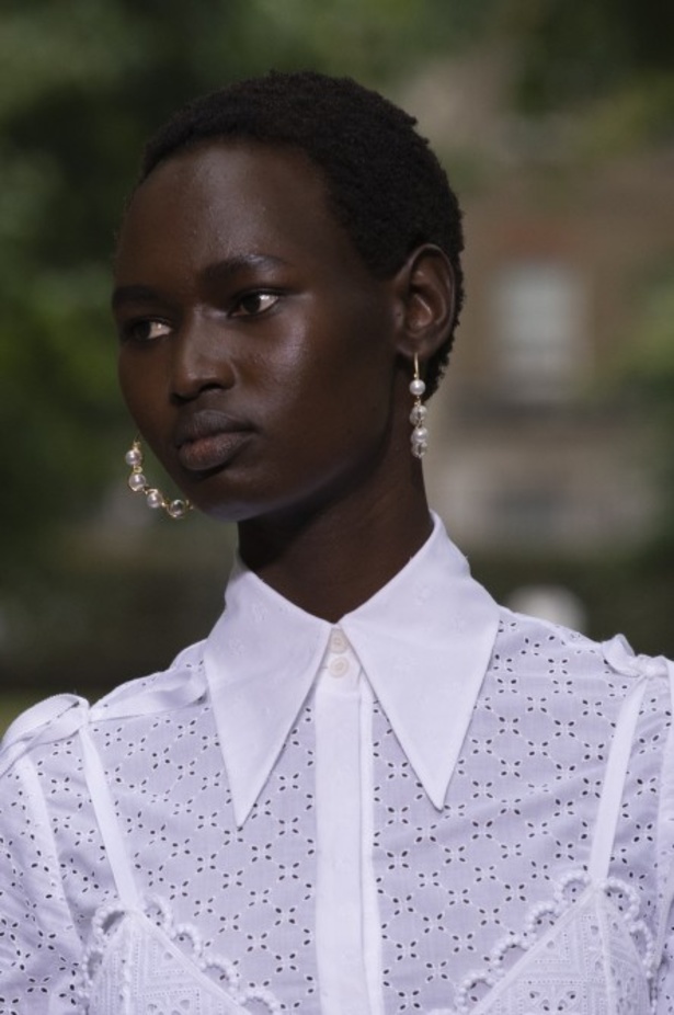 اسبوع الموضة في لندن 2019 عرض ازياء ERDEM لربيع وصيف 2020