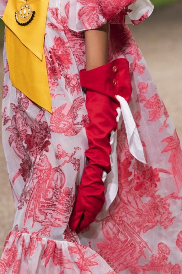 اسبوع الموضة في لندن 2019 عرض ازياء ERDEM لربيع وصيف 2020