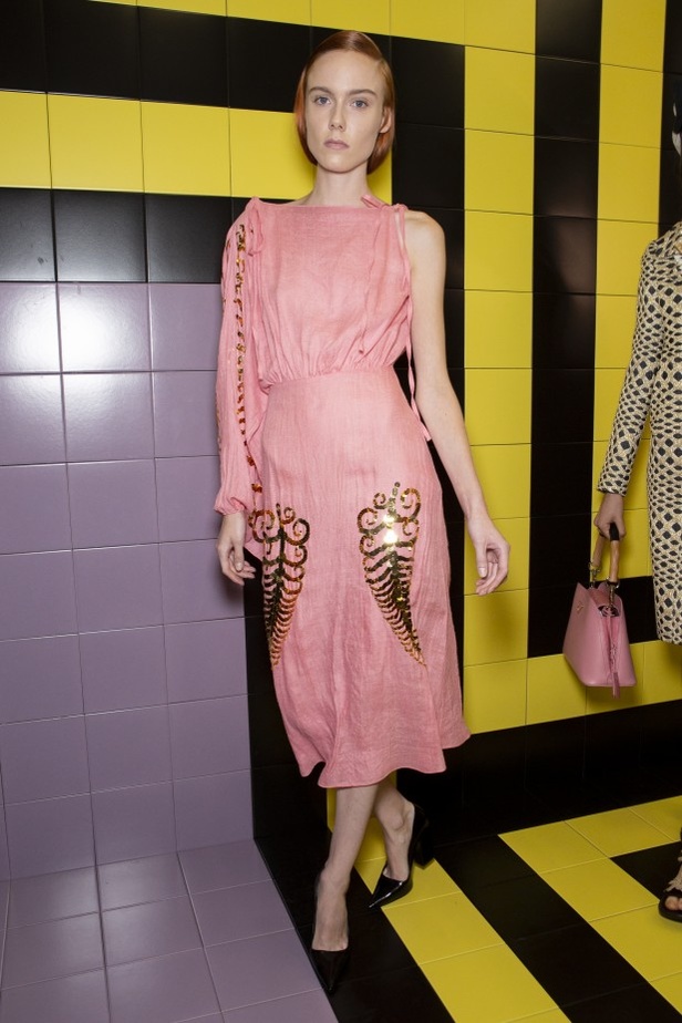 اسبوع الموضة في ميلان 2019 مجموعة PRADA لربيع وصيف 2020 