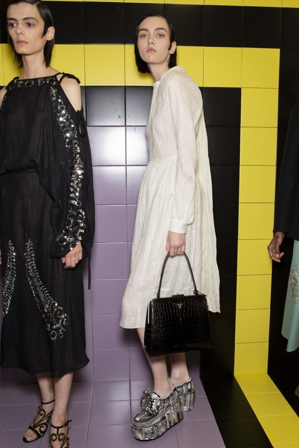اسبوع الموضة في ميلان 2019 مجموعة PRADA لربيع وصيف 2020 