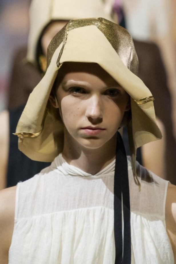 اسبوع الموضة في ميلان 2019 مجموعة PRADA لربيع وصيف 2020 