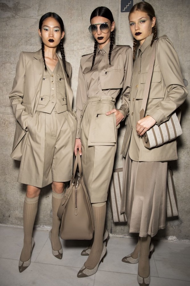 اسبوع الموضة في ميلان 2019 مجموعة MAX MARA للالبسة الجاهزة في ميلان لربيع وصيف 2020