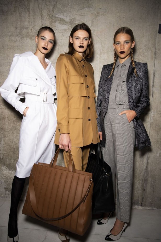 اسبوع الموضة في ميلان 2019 مجموعة MAX MARA للالبسة الجاهزة في ميلان لربيع وصيف 2020