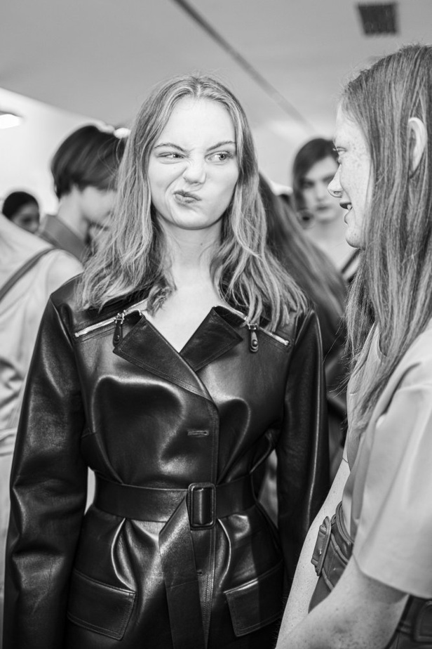 اسبوع الموضة في ميلان 2019 احذية TODS الفاخرة لربيع وصيف 2020