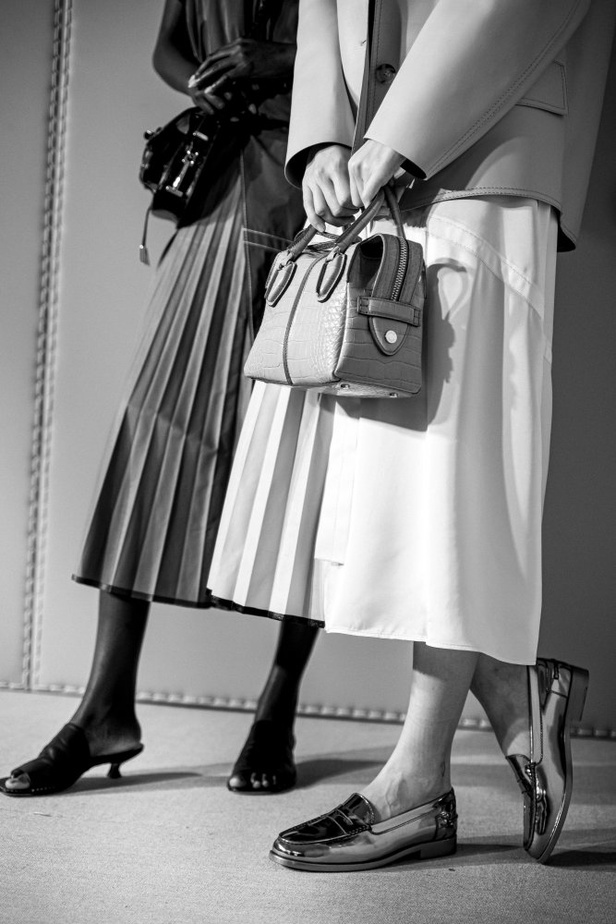 اسبوع الموضة في ميلان 2019 احذية TODS الفاخرة لربيع وصيف 2020