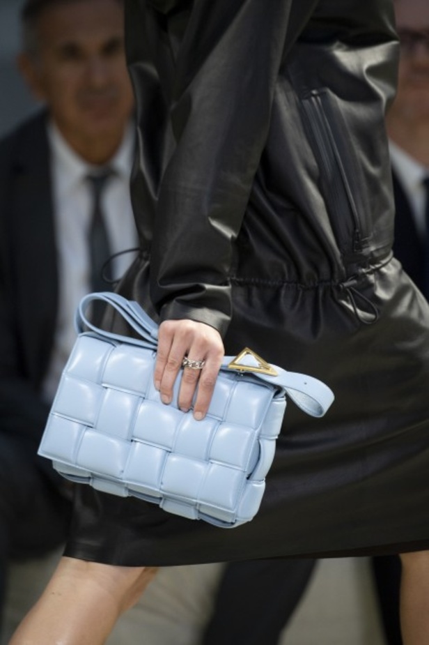 حرفية وإبداع في مجموعة Bottega Veneta لربيع وصيف 2020