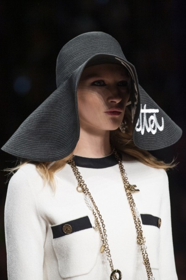 سافري الى عالم الرحلات البحرية مع مجموعة Elisabetta Franchi لربيع وصيف 2020